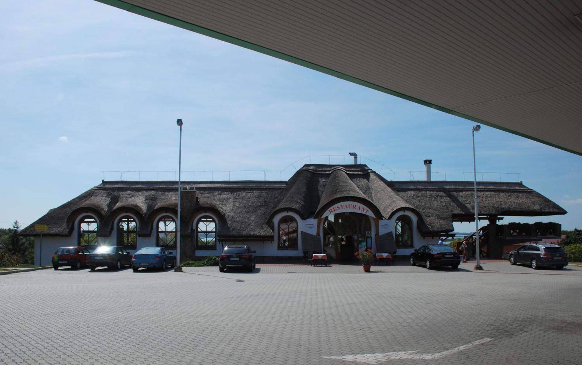 Tekergo Motel Es Etterem Velence Dış mekan fotoğraf